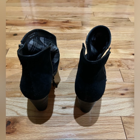 Cole Haan boots 8.5 black suede - Picture 7 of 12